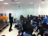 عرض فيلم دُمى في مدرسة اجيال الثانويّة بيافا 